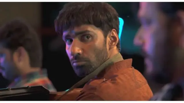 ચંદન મહતોનું પાત્ર અવિનાશ તિવારીએ ભજવ્યું છે