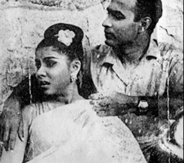 ජෝ අබේවික්‍රම සමග ජීවරාණී කුරුකුලසූරිය 'රන් මුතු දූව' චිත්‍රපටයේ 