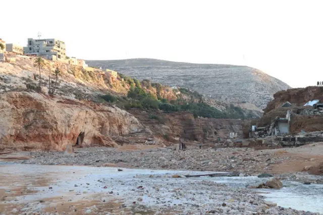 லிபியாவில் சுனாமி போன்ற வெள்ளம்