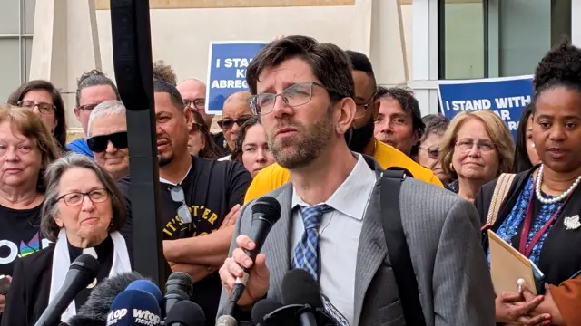 Simon Sandoval-Moshenberg. Kilmar Ábrego García
