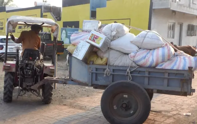 શીંગતેલ, ઓઈલ મિલ, કાચી ઘાણીનું તેલ, મગફળી, ખેતી, ખેડૂત, બીબીસી ગુજરાતી 