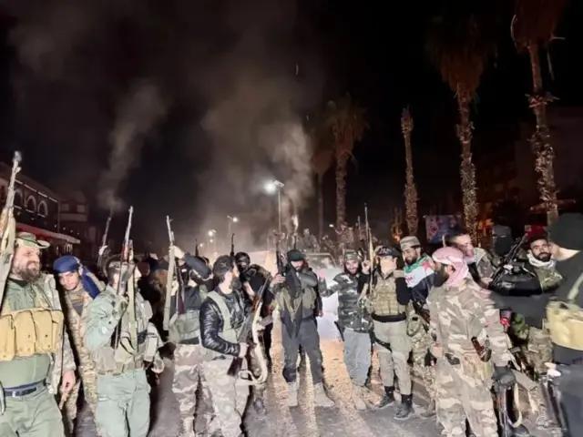 Hayat Tahrir al-Sham ina mizizi yake katika Al Qaeda, ingawa ilijitenga na kundi hilo mwaka 2016 na kutekeleza serikali ya msimamo wa "wastani" ya Kiislamu katika jimbo la Idlib, ambalo limedhibiti kwa miaka mingi.