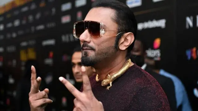 हनी सिंह के गाने में अश्लीलता को लेकर विवाद