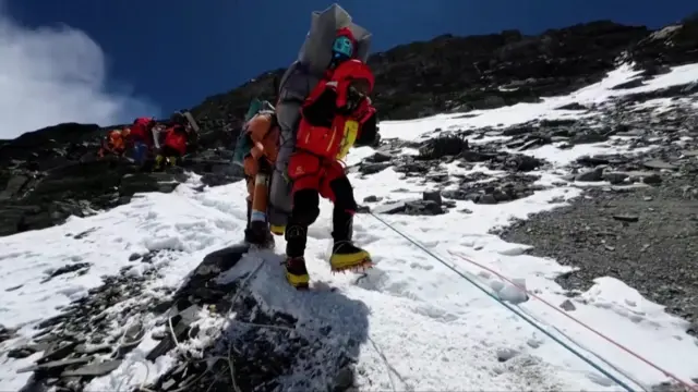 Umu nye Malaisia yahatswe gupfira m'umusozi Everest