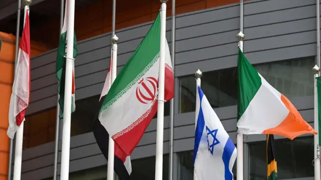 پرچم ایرلند، اسرائیل و ایران 