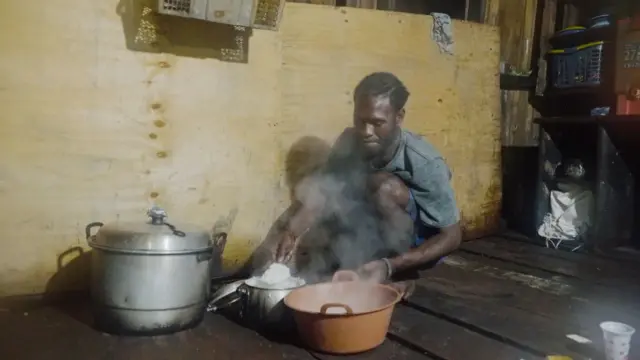 papua, ekonomi, kemiskinan, mimika, karaka