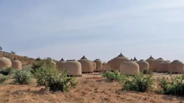 Une quinzaine de greniers en argile à Nukuru 
