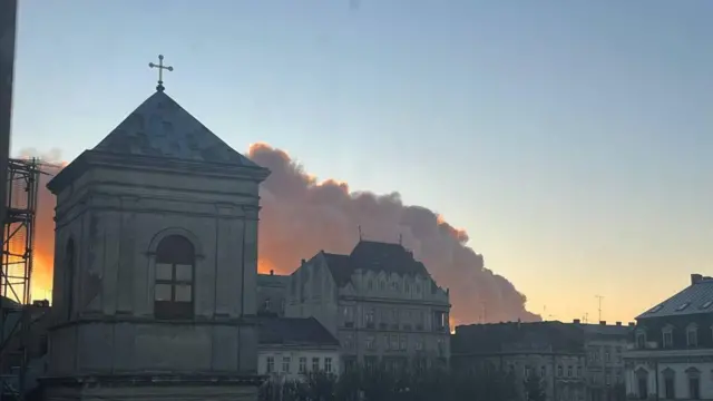 Дим над містом