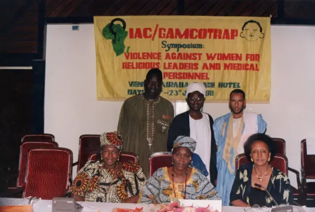 ወ/ሮ ብርሃኔ አስፋው ከሥራ ባልደረቦቻቸው ጋር