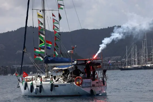 rombongan Global Sumud Flotilla 2.0 ketika berangkat dari Pelabuhan Marmaris, Turki, 14 Mei lalu.