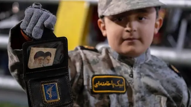 ઈરાનમાં યુદ્ધ, માતાઓની પરિસ્થિતિ, બાળકોને પીટીએસડી, અમેરિકા-ઇઝરાયલ અને ઈરાન યુદ્ધ, બસીઝ, બાળ સૈનિક,, બીબીસી ગુજરાતી