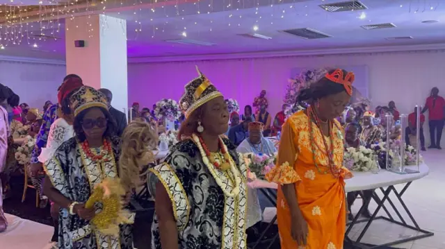 Umunwaanyi ahu so banye n'ochichi 