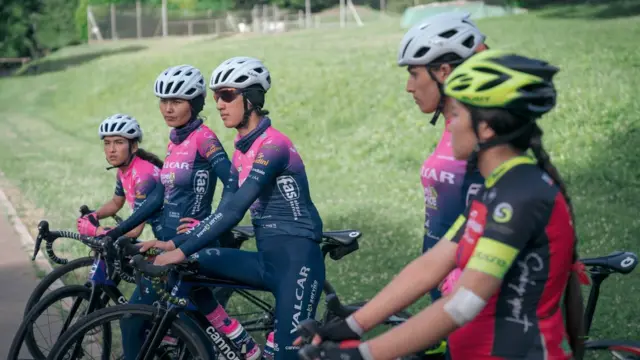 تیم دوچرخه سواران دختر