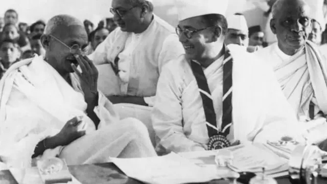 फोटो - गांधी आणि सुभाषचंद्र बोस