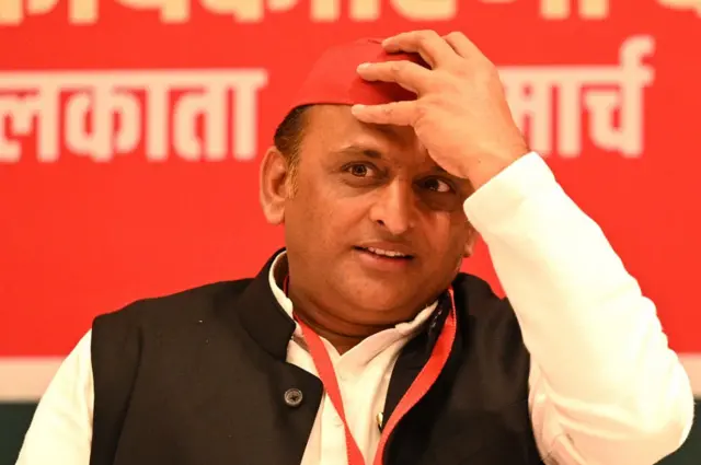 अखिलेश यादव 