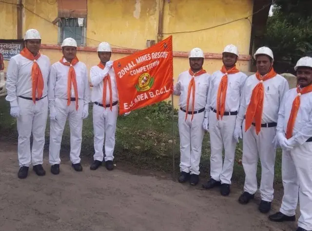 બચાવ ટીમ