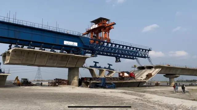 कोसी नदी पर बना पुल