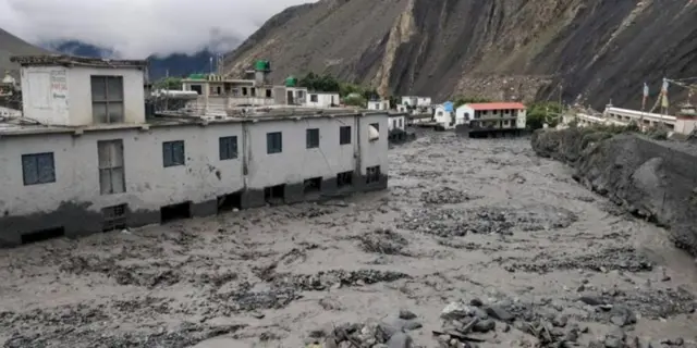 कागबेनीमा बाढीले केही घरहरूमा क्षति पुर्‍यायो 