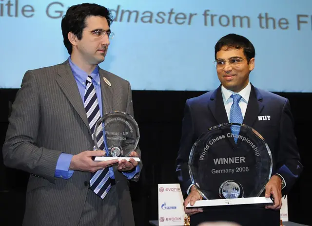 2008 साली आनंदनं क्रामनिकला हरवून विश्वविजेतेपद मिळवलं