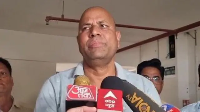 अलोककुमार यांचे वडील अनिल सिंह