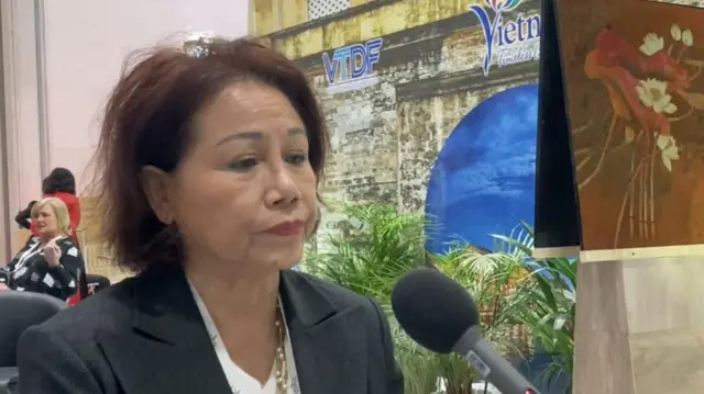 Bà Vũ Thị Kim Hương, Việt Kiều Pháp