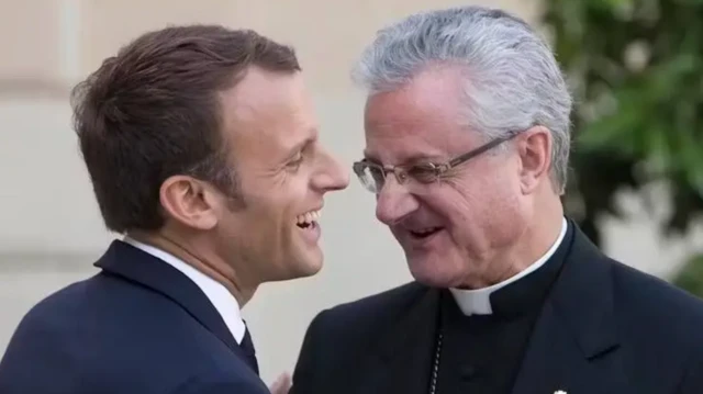Presiden Prancis, Emmanuel Macron, dan Uskup Urgell, Joan Enric Vives