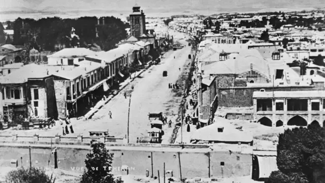 تصویر تاریخ آبان 1345 شهر تهران.