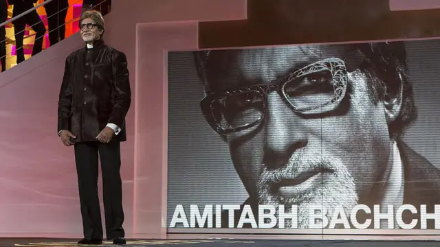 খুব লম্বা, তাই মির্জা গালিবের চরিত্র থেকে বাদ পড়েন অমিতাভ বচ্চন