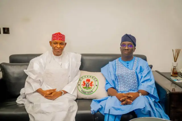 Gọvanọ Sinetọ Monday Okpebholo na Gọvanọ Alhaji Abba Kabir Yusuf