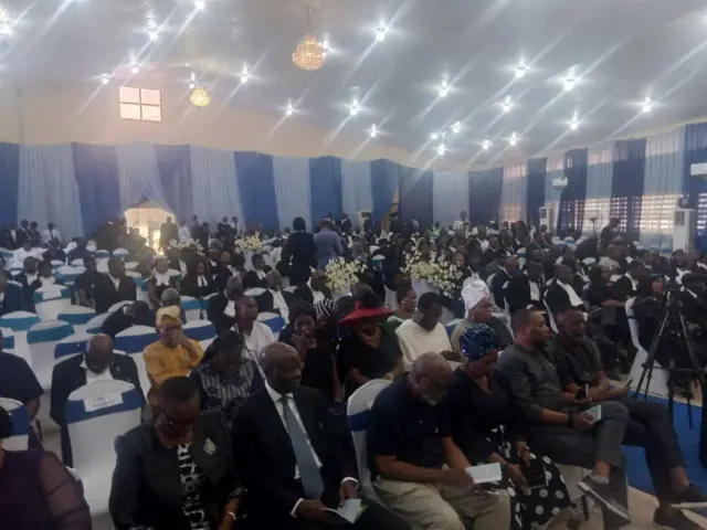 Awọn alejo nibi eto naa