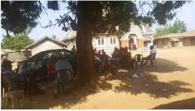 Àwọn tó lọ bá ìdílé Nwaji kẹ́dùn 