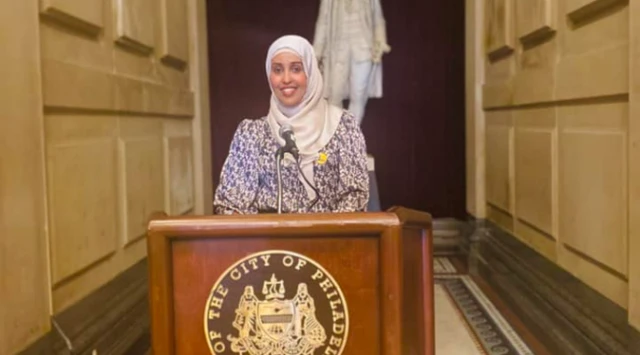 Soqollangan mushuk va tukli jinsiy olatni Super qizlar porno video