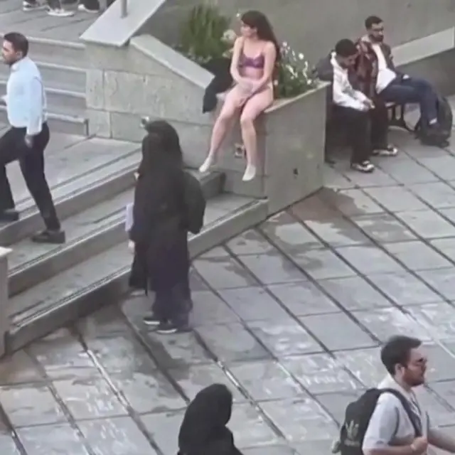 Shamarree qullaa taa'aa jirtu