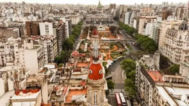 Vyuo vikuu vingi, gharama ya chini ya maishahufanya Buenos Aires kuwa jiji nzuri kwa wanafunzi.