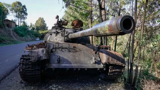 ዝነደደት ታንኪ