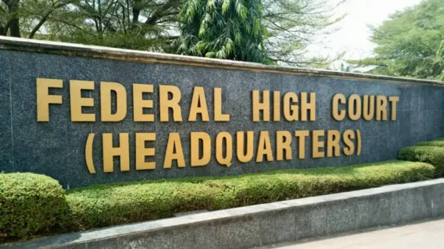 Inec kọwara na ụlọikpe ukwu enyebuola mkpebi n'okwu a nke nyere ha ikike ịkụsị ndebanye aha.