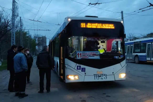 Коомдук транспорт Бишкектин чоң көйгөйүнүн бири