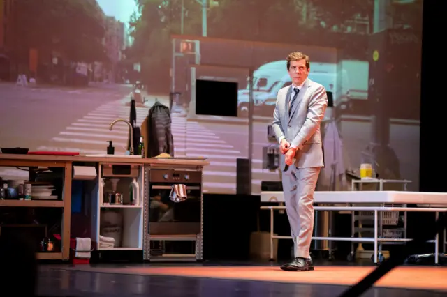 تئاتر «یک زندگی کوچک» به کارگردانی ایوو ون هوف، جشنواره ادینبورگ، اوت ۲۰۲۲