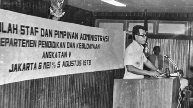 Daoed Joesoef, NKK/BKK, kampus, mahasiswa, politik