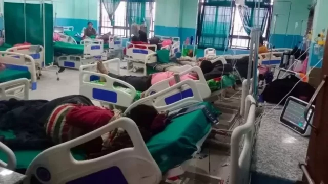 गत वर्ष सङ्क्रमण उच्च बिन्दुमा पुग्दा दाङको कोभिड विशेष अस्पतालमा उपचाररत बिरामीहरू