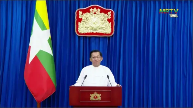 စစ်ခေါင်းဆောင် ဗိုလ်ချုပ်မှူးကြီးမင်းအောင်လှိုင်