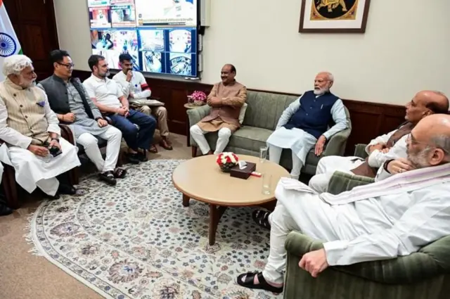 રાહુલ ગાંધી, નરેન્દ્ર મોદી, લોકસભા