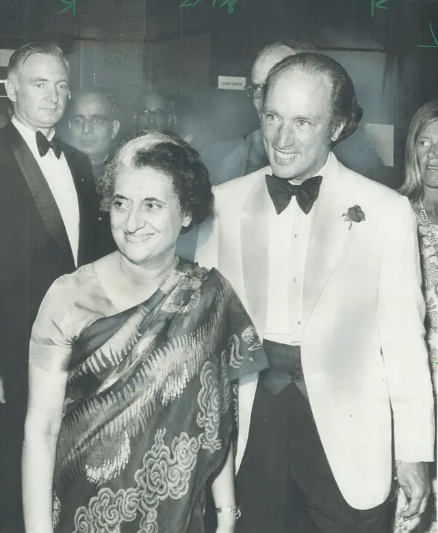 भारताच्या पंतप्रधान इंदिरा गांधी आणि कॅनडाचे पंतप्रधान पिएर ट्रुडो