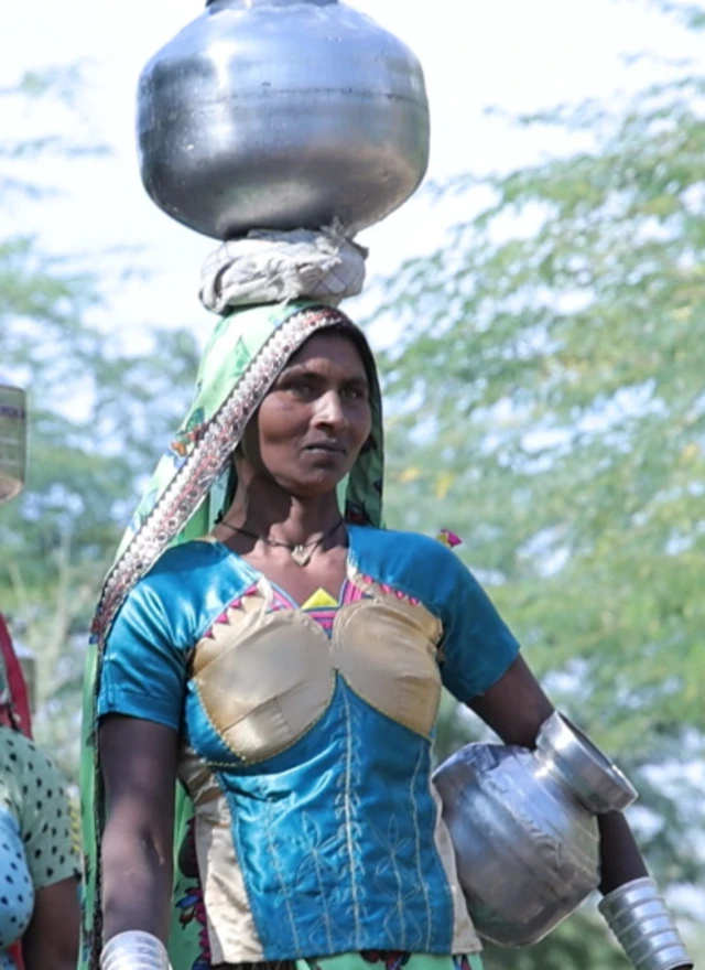 નર્મદા ડેમ અને પાણીની સમસ્યા