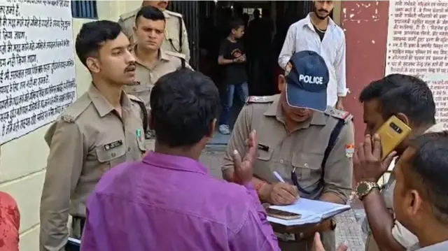 पुलिस और मृतक के परिजन