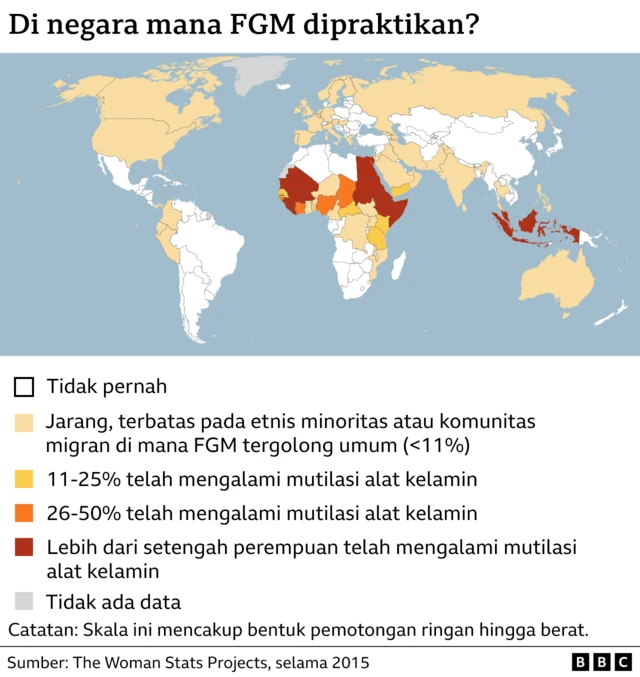 Katta sikni yutish Mini yubkalar, paypoqlar, külotlar, jinsiy aloqa, porno