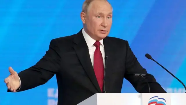 Путиндин жыйын учурунда тартылган сүрөтү