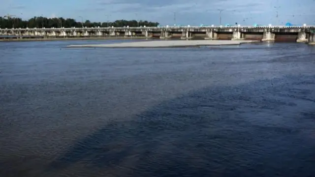 বাংলাদেশে আগেও তিনটি ব্যারাজ তৈরি হয়েছে