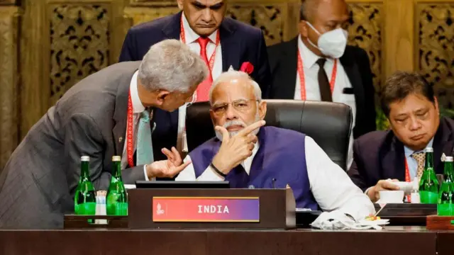 मोदी और जयशंकर 