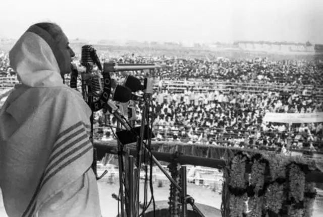 इंदिरा गांधी